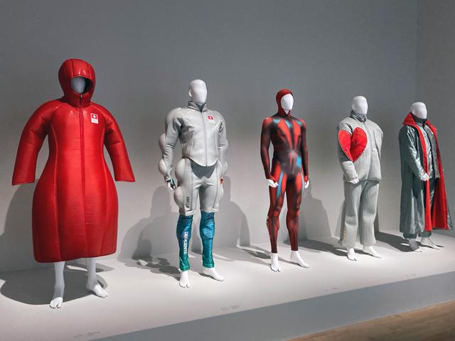 画像: 展示風景:ソルトレイクシティオリンピック(サプライウェア 2002年) より photo©moichi