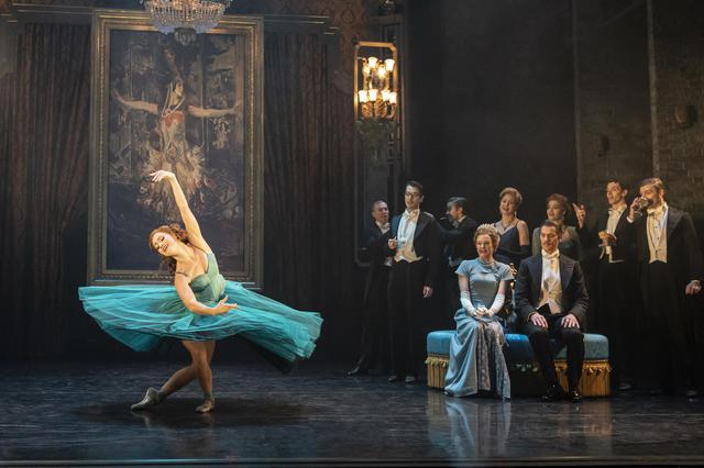 画像3: © Illuminations and New Adventures Limited MMXX Photo by Johan Persson