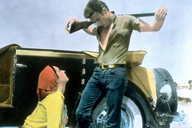 画像: © 1956 Warner Bros. Entertainment Inc. All rights reserved. “Academy Award®” and “Oscar®” are the registered trademarks and service marks of the Academy of Motion Picture Arts and Sciences.