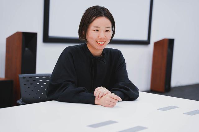 画像1: cinefil連載【「つくる」ひとたち】インタビュー vol.20
「道具1つで言葉以上のものを作ろうとするところが岨手さんらしい」
映画『あのこは貴族』岨手由貴子監督×西ヶ谷寿一プロデューサー 対談インタビュー