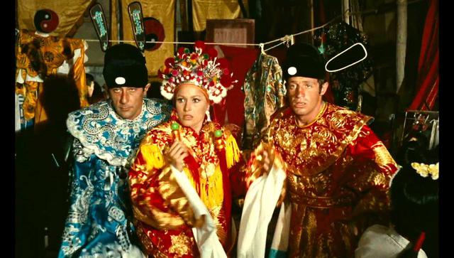 画像2: LES TRIBULATIONS D’UN CHINOIS EN CHINE a film by Philippe de Broca © 1965 TF1 Droits Audiovisuels All rights reserved.