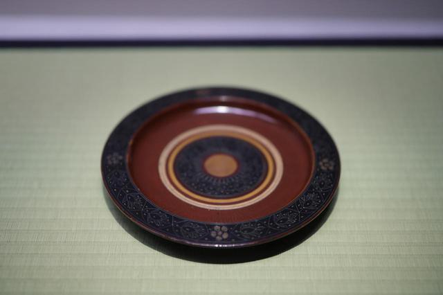 画像: 独楽盆 東南アジア17世紀 根津美術館蔵