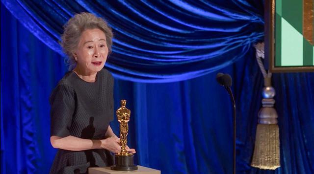 画像: 韓国出身の俳優として初めて俳優部門でのオスカー受賞となった『ミナリ』のユン・ヨジョン Getty Images