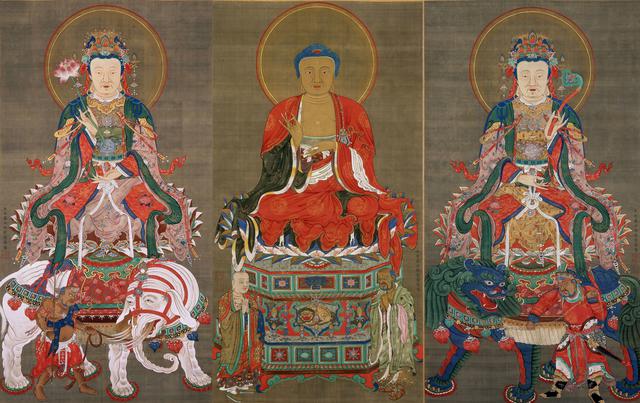 画像: 《釈迦三尊像》伊藤若冲筆 三幅 絹本著色 江戸時代 明和二年(1765) 相国寺蔵