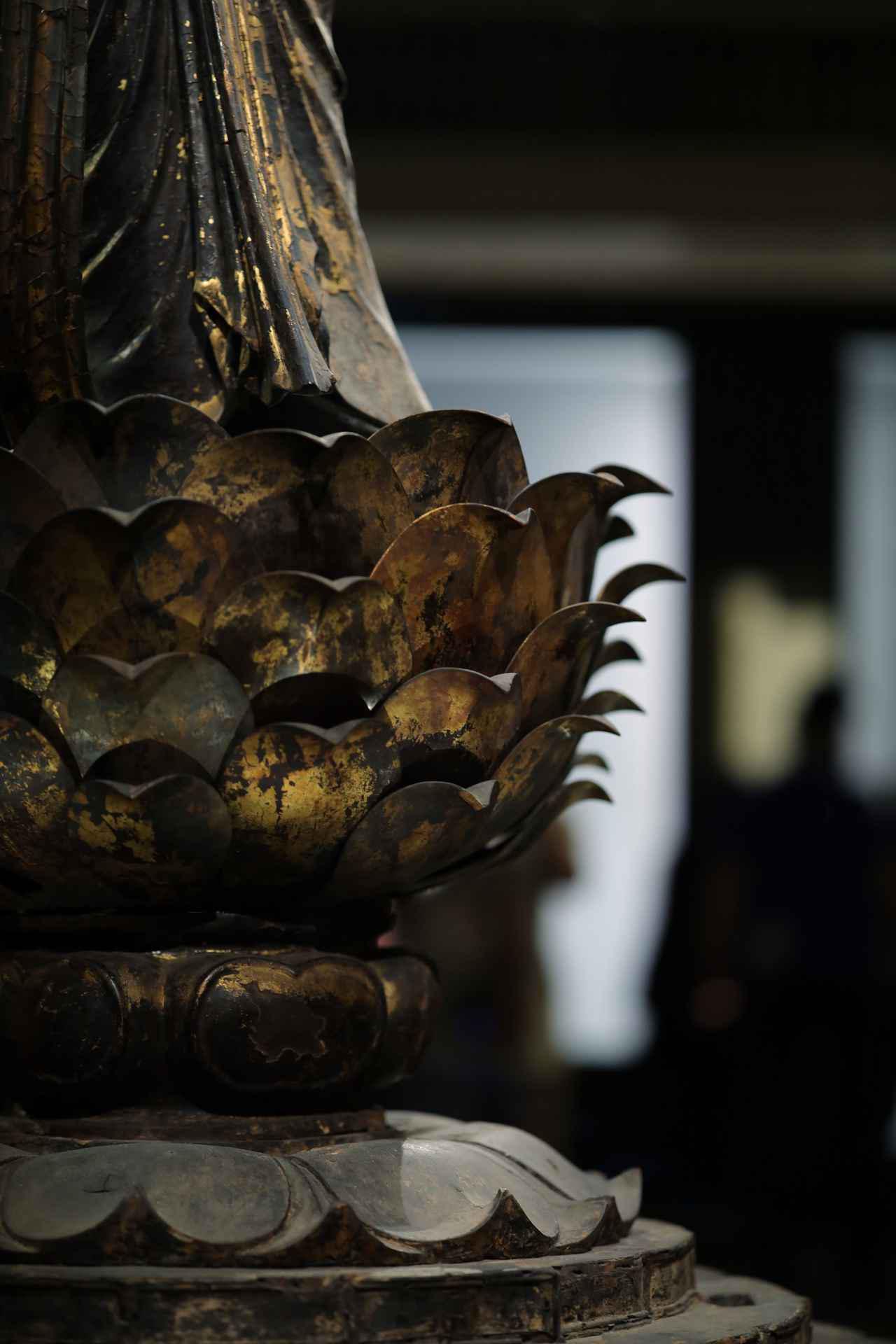 画像: 国宝 十一面観音菩薩立像 奈良時代8世紀 奈良・聖林寺 部分・台座(蓮台)