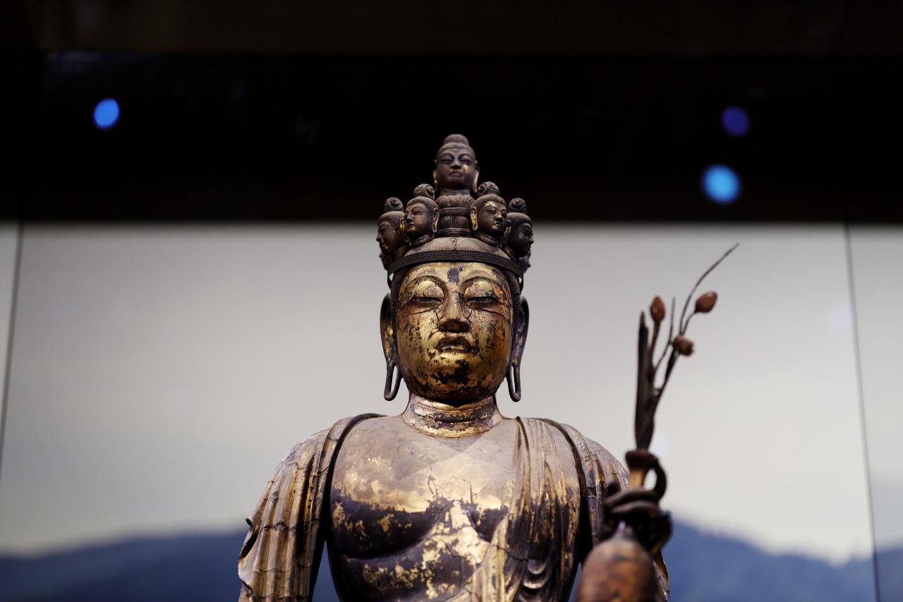画像4: 国宝 十一面観音菩薩立像(部分) 奈良時代・8世紀 奈良・聖林寺蔵