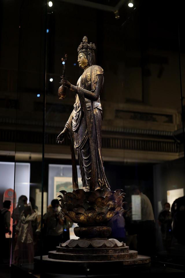 画像1: 国宝 十一面観音菩薩立像 奈良時代・8世紀 奈良・聖林寺蔵