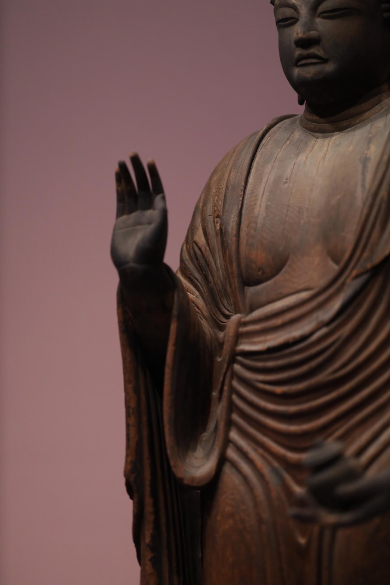 画像2: 国宝 薬師如来立像 平安時代・9世紀 奈良・元興寺