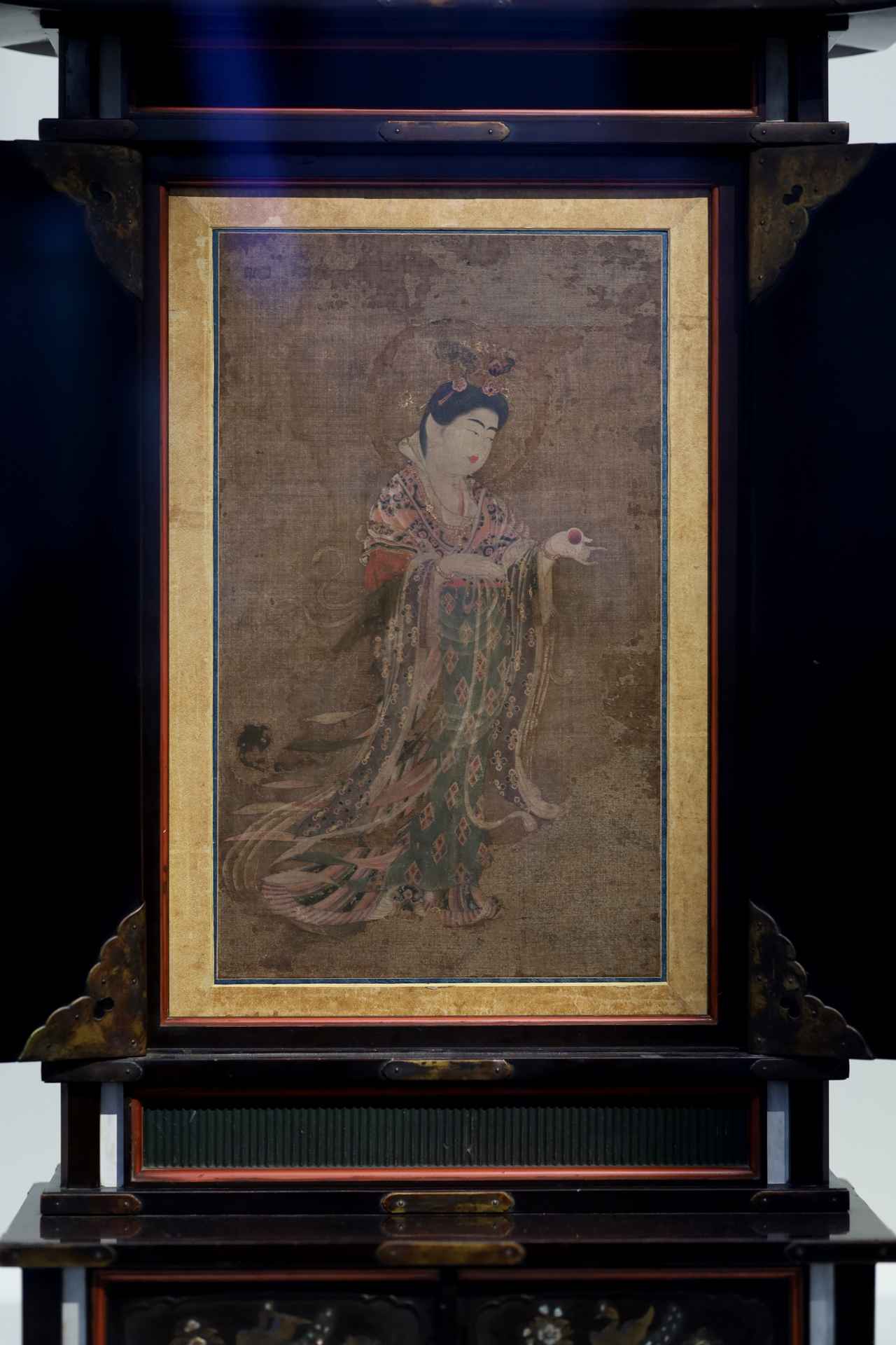 薬師寺所蔵 国宝 吉祥天像 複製品 レプリカ 掛軸 美品 超国宝にも出展 薬師寺所蔵 国宝 吉祥天像 複製品 レプリカ 掛軸 美品 超国宝に