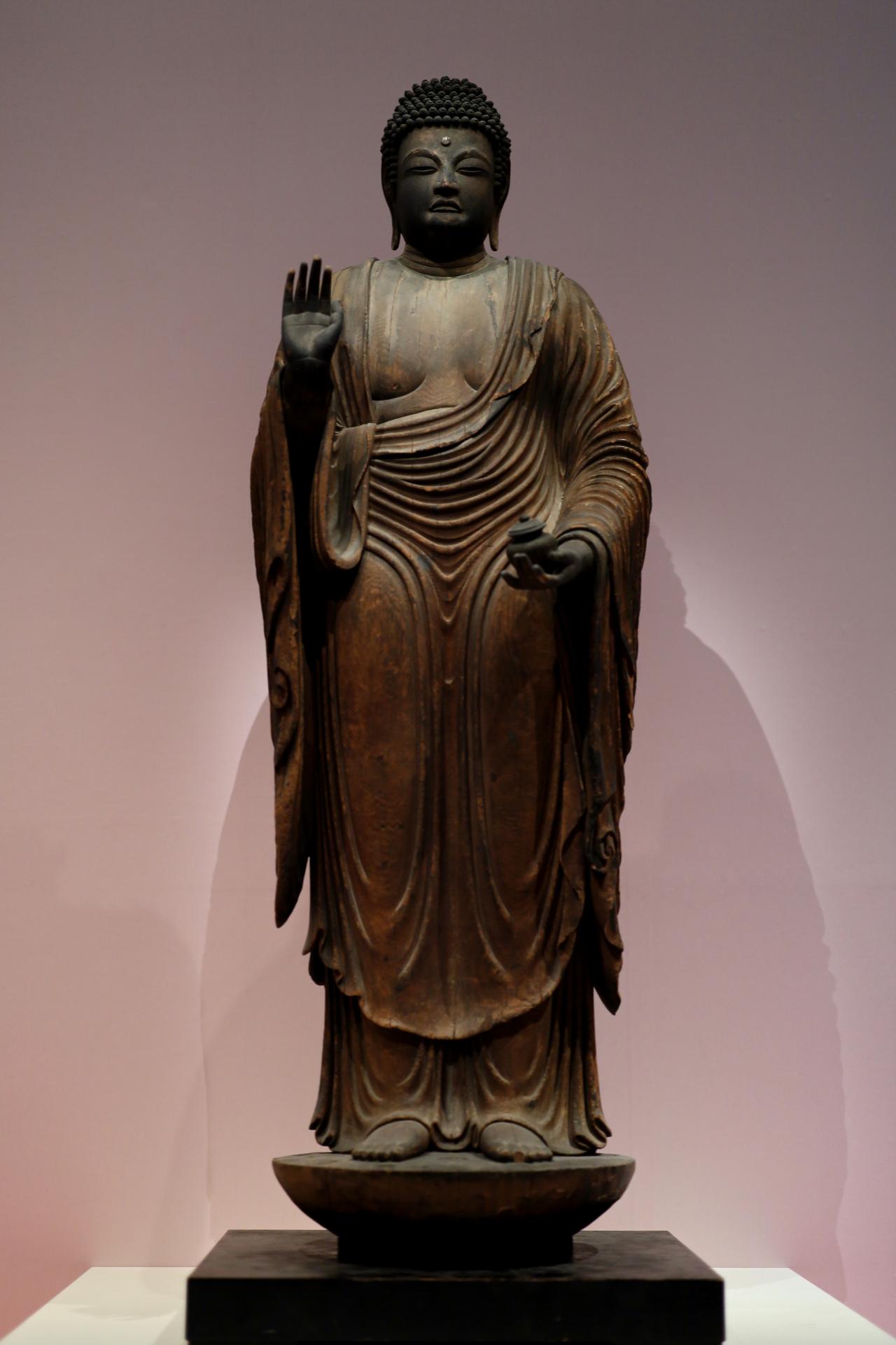 画像1: 国宝 薬師如来立像 平安時代・9世紀 奈良・元興寺