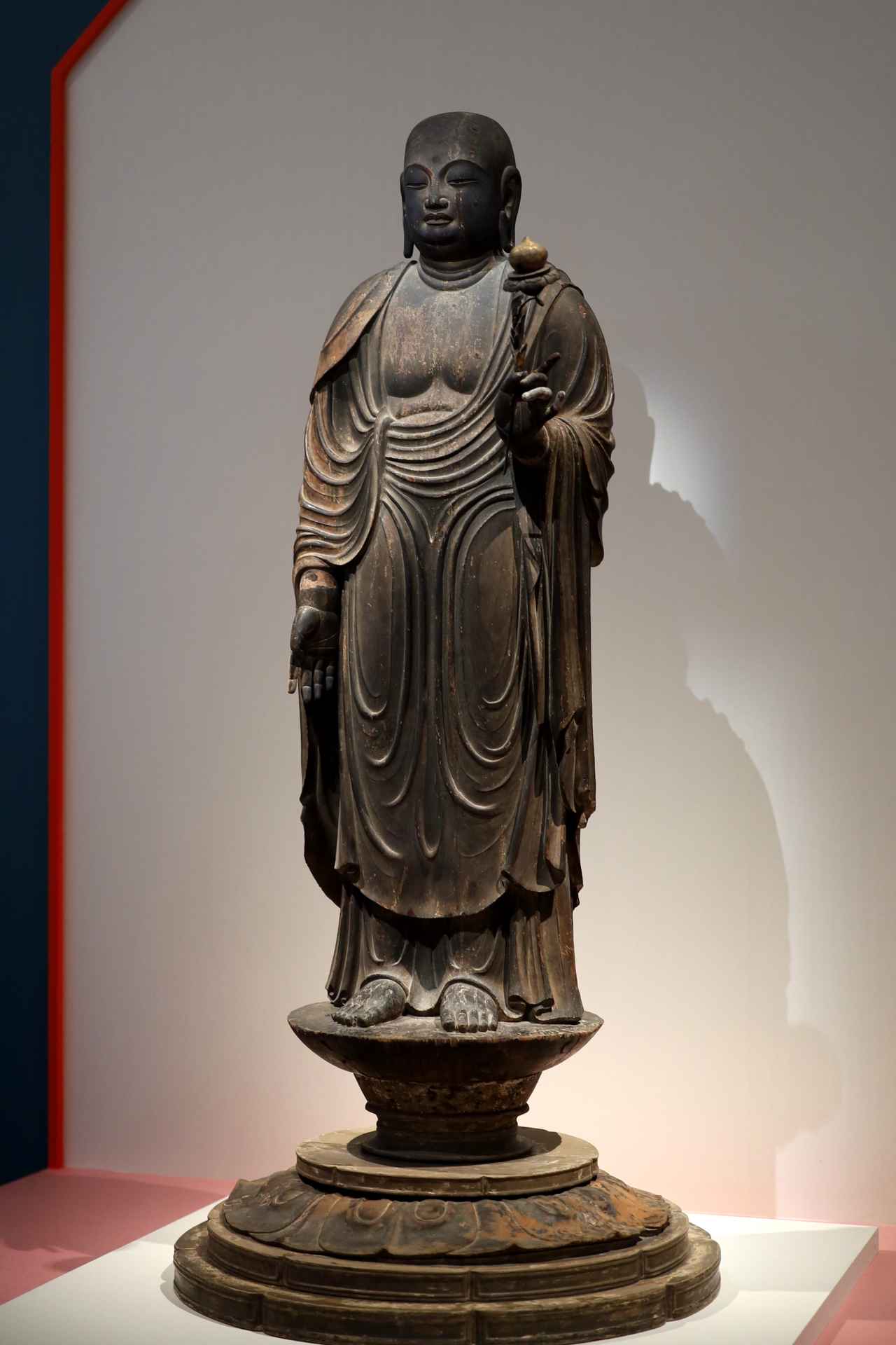 画像: 国宝 地蔵菩薩立像 平安時代・9世紀 奈良・法隆寺 旧・大神神社神宮寺・大御輪寺伝来