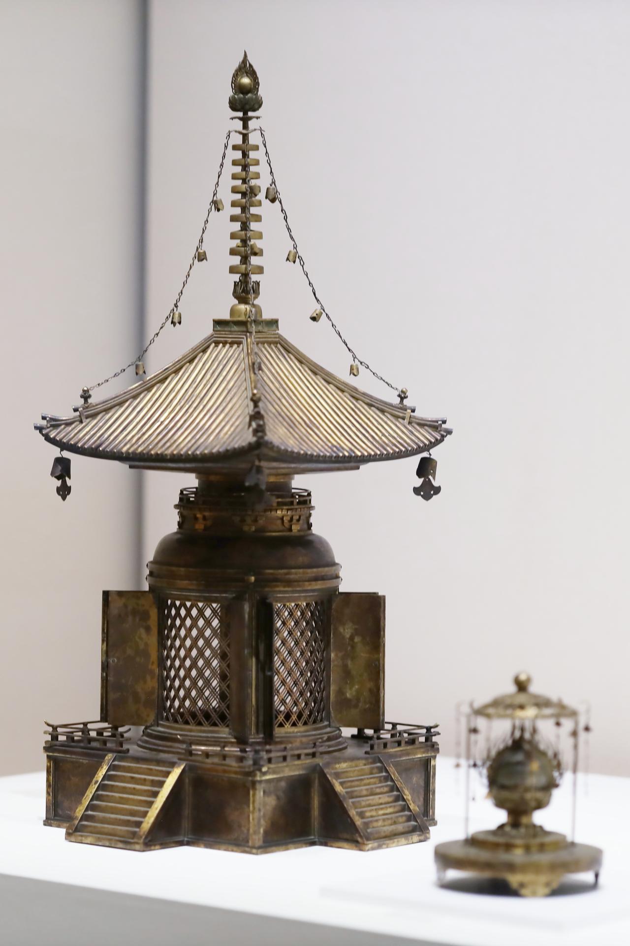 画像2: 国宝 金銅宝塔 鎌倉時代・文永7年（1270） 奈良・西大寺 展示期間 5月20日〜6月15日