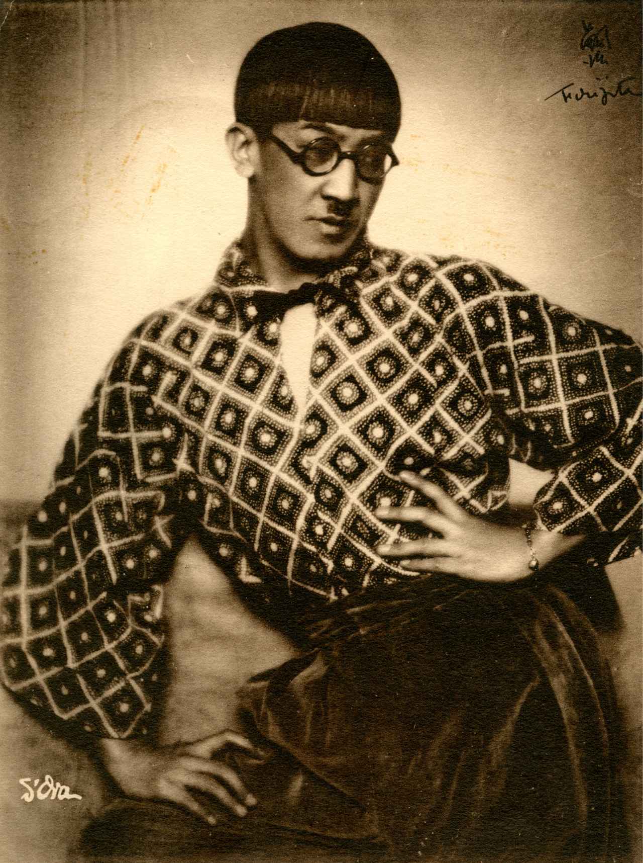 画像: ドラ・カルムス《藤田》1925-29年頃 東京藝術大学所蔵