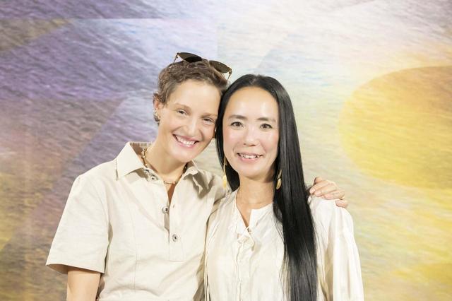 画像1: 河瀨直美監督と主演のヴィッキー・クリープス © CINÉFRANCE STUDIOS - KUMIE INC - TARANTULA - VIKTORIA PRODUCTIONS - PIO&CO - PROD LAB - MARIGNAN FILMS – 2025