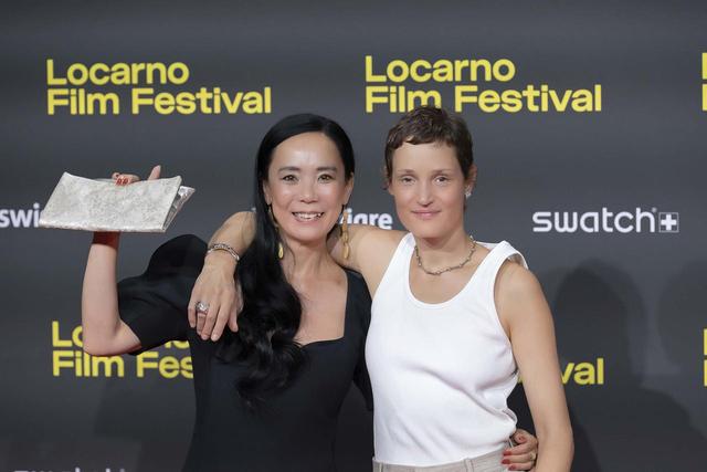 画像2: 河瀨直美監督と主演のヴィッキー・クリープス © CINÉFRANCE STUDIOS - KUMIE INC - TARANTULA - VIKTORIA PRODUCTIONS - PIO&CO - PROD LAB - MARIGNAN FILMS – 2025