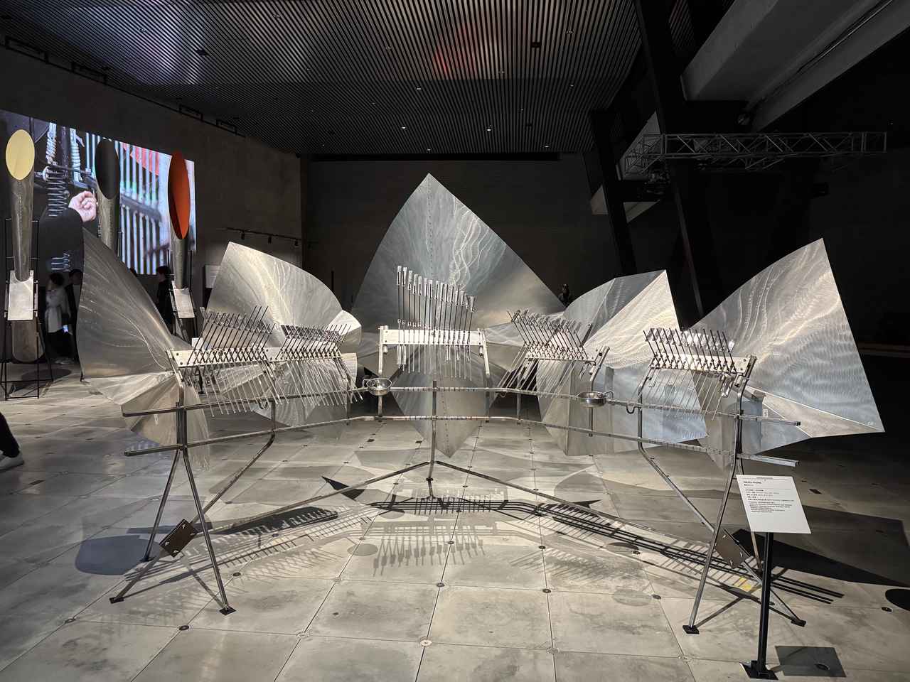 画像: TAKAGI PHONE 高木フォーン 1970年制作/2013年修復 「sakamotocommon OSAKA 1970/2025/大阪/坂本龍一」VS.、2025年 内覧会にて撮影photo by © cinefil