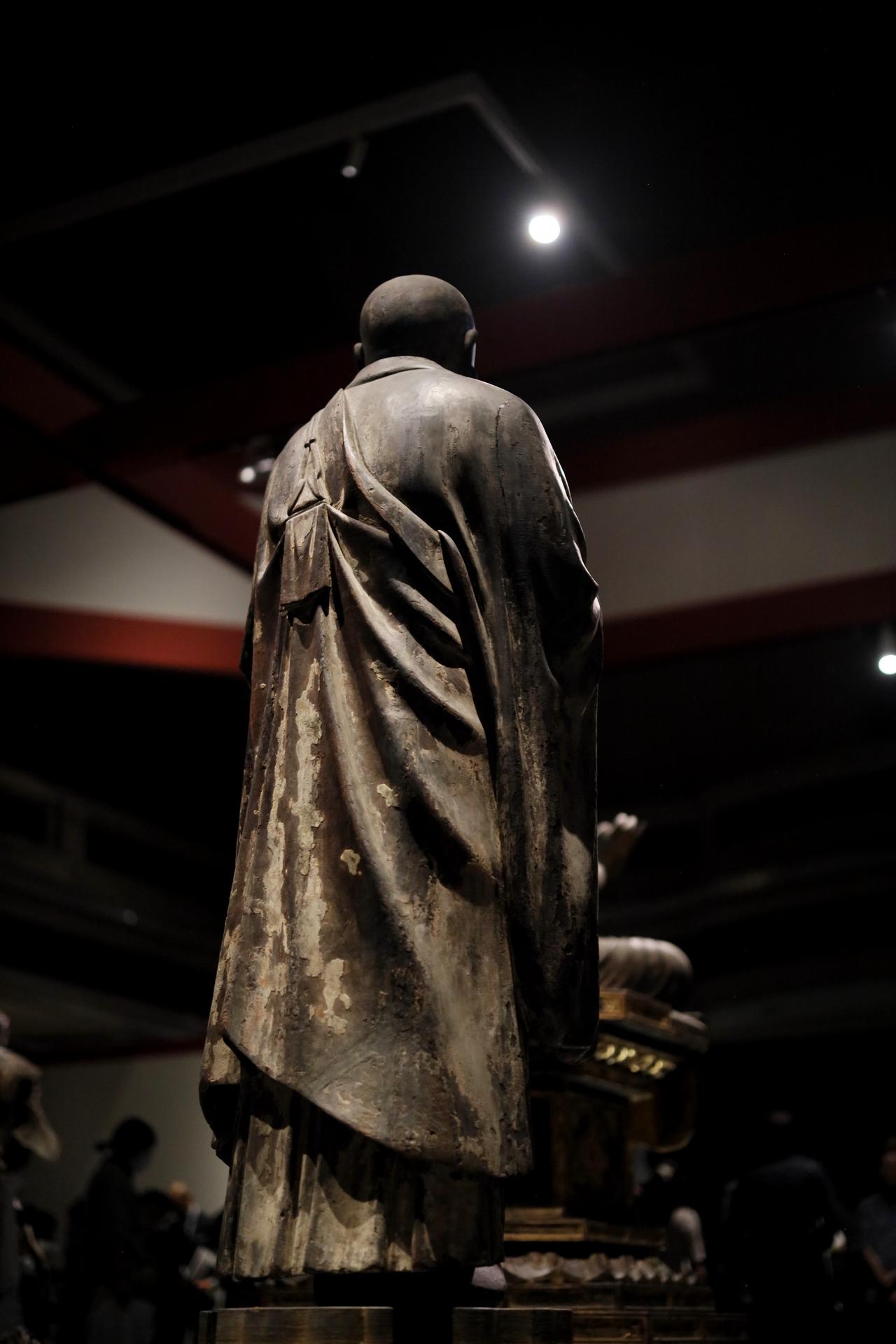 画像1: 国宝 世親菩薩立像　運慶作　鎌倉時代・建暦2年（1212）頃　奈良・興福寺蔵　北円堂安置