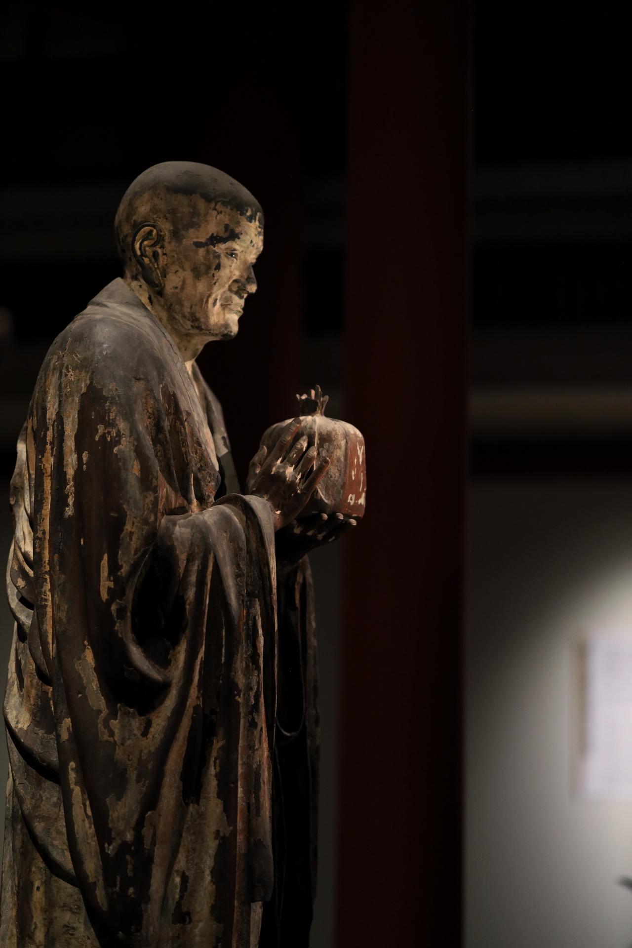 画像2: 国宝 無著菩薩立像(部分) 運慶作 鎌倉時代・建暦2年(1212)頃 奈良・興福寺蔵 北円堂安置