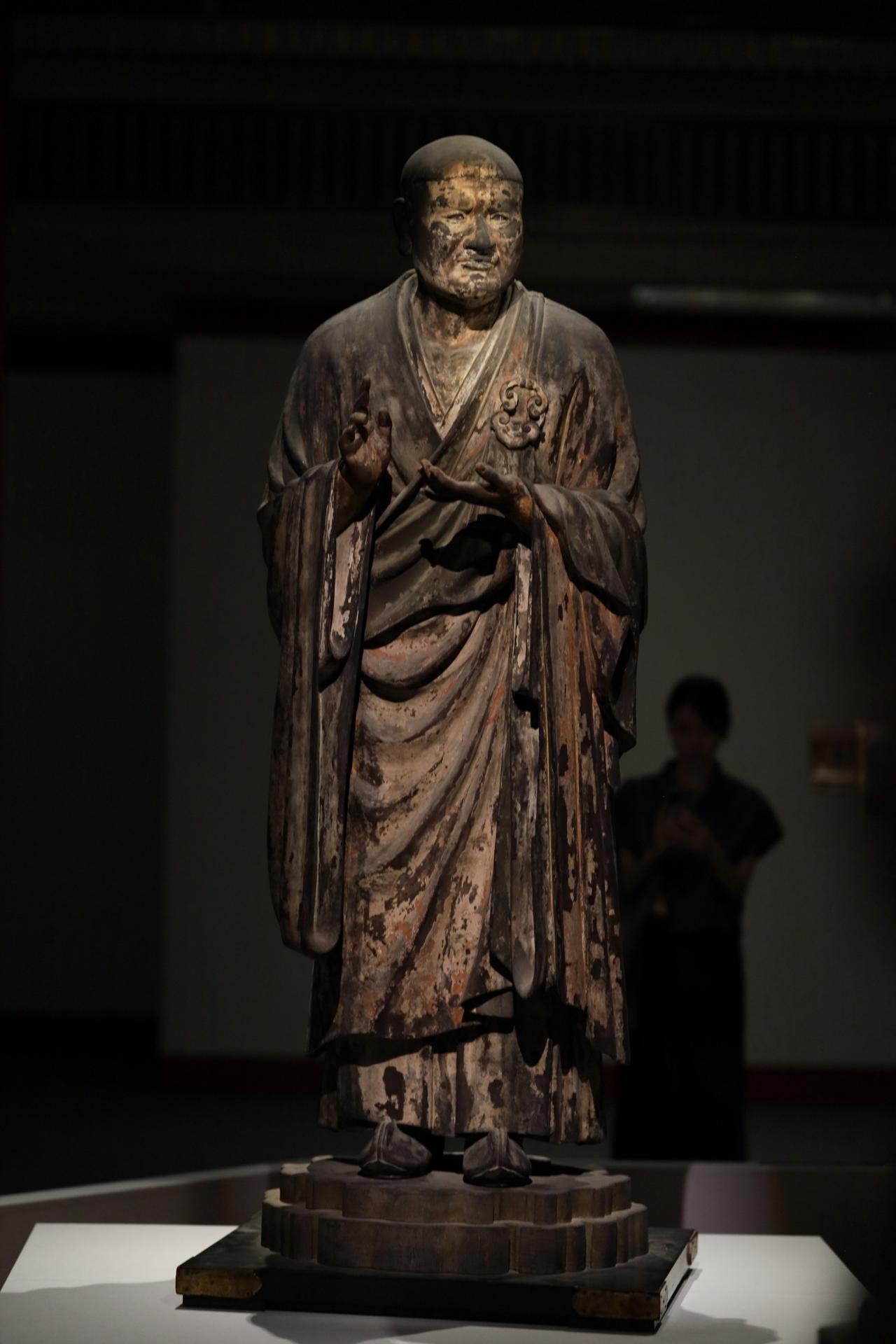 画像3: 国宝 世親菩薩立像 運慶作 鎌倉時代・建暦2年(1212)頃 奈良・興福寺蔵 北円堂安置