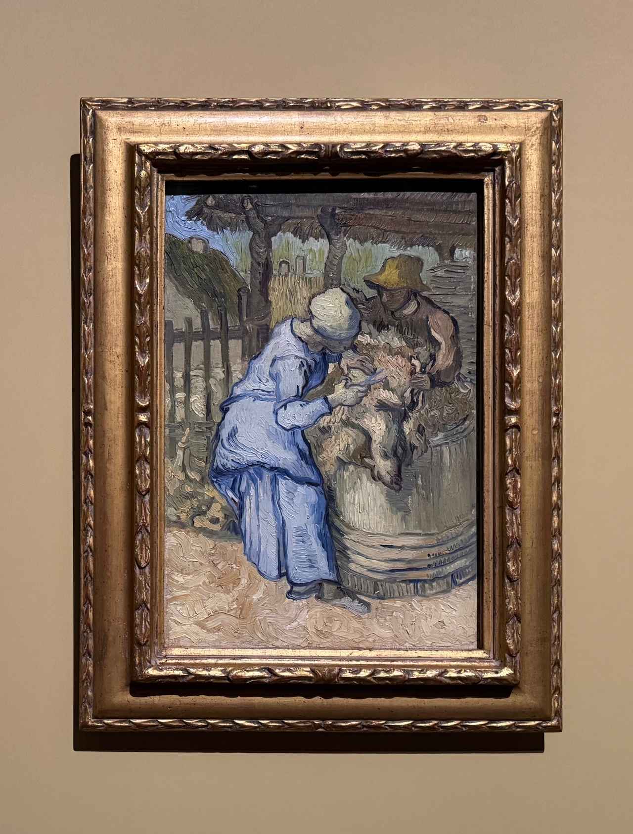 画像: フィンセント・ファン・ゴッホ《羊毛を刈る人(ミレーによる)》1889年9月 油彩、カンヴァス ファン・ゴッホ美術館、アムステルダム(フィンセント・ファン・ゴッホ財団) 「ゴッホ展 家族がつないだ画家の夢」東京都美術館報道内覧会にて撮影 photo by © cinefil