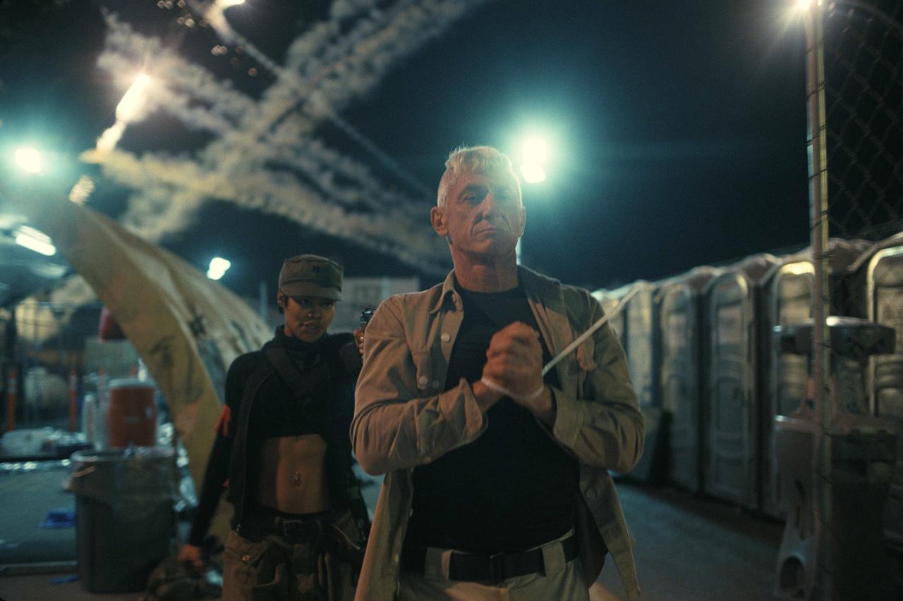 画像2: © 2025 WARNER BROS. ENT. ALL RIGHTS RESERVED.