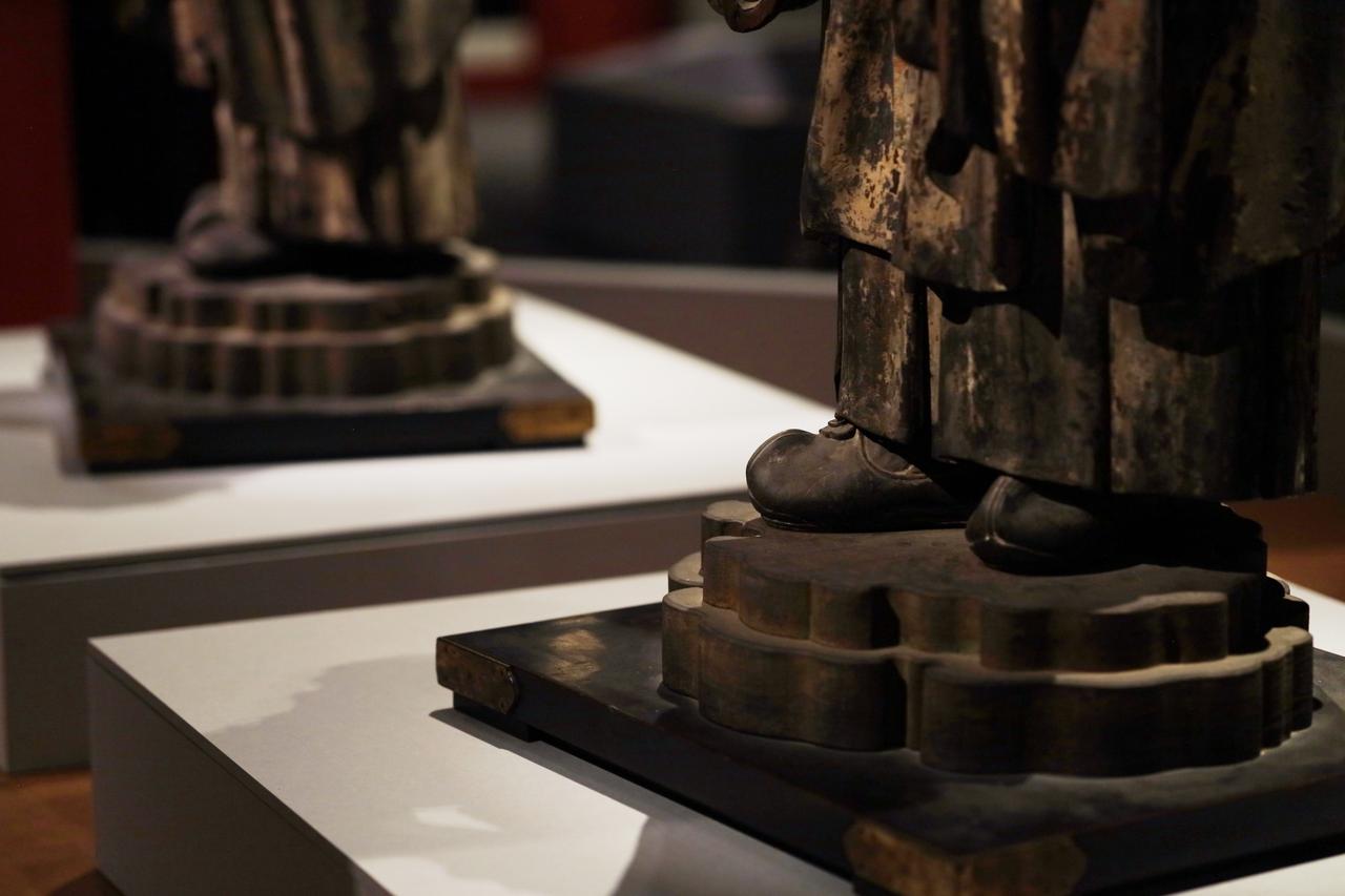 画像: 国宝 無著菩薩・世親菩薩立像(部分) 運慶作 鎌倉時代・建暦2年(1212)頃 奈良・興福寺蔵 北円堂安置