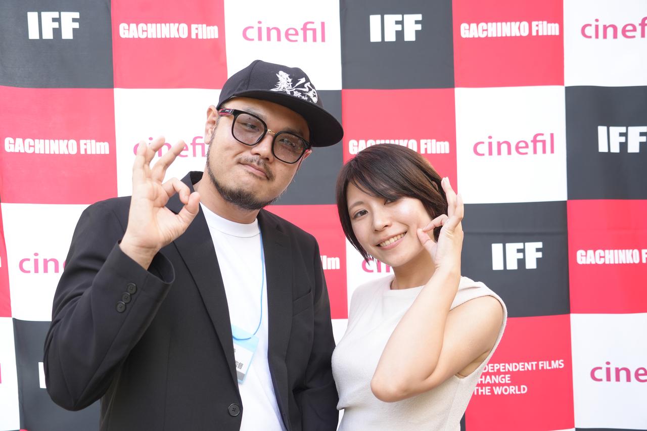 画像: 左より 佐々木真治 監督 / 京本諷さん（出演）