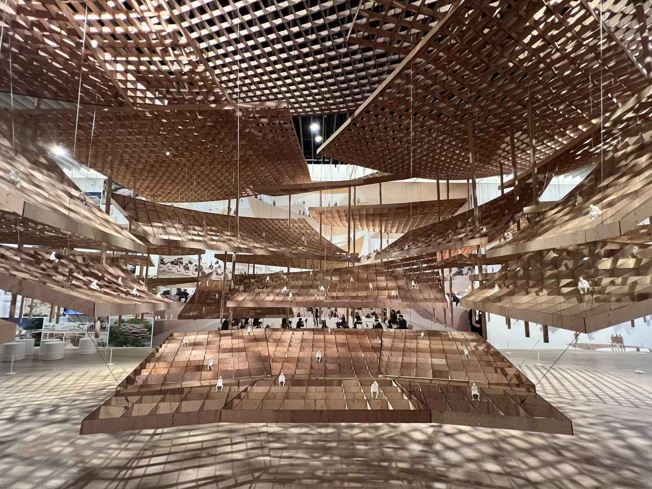 画像: セクション7《 たくさんの ひとつの 森》