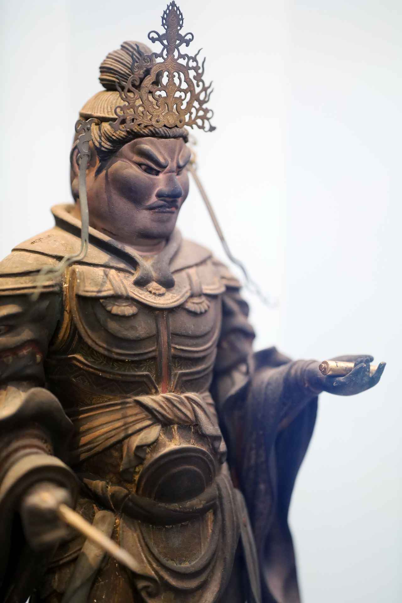 画像: 四天王立像（広目天） 鎌倉時代・13世紀　京都・現光寺 京都府指定文化財 令和5〜6年度修理 京都府補助、木津川市補助