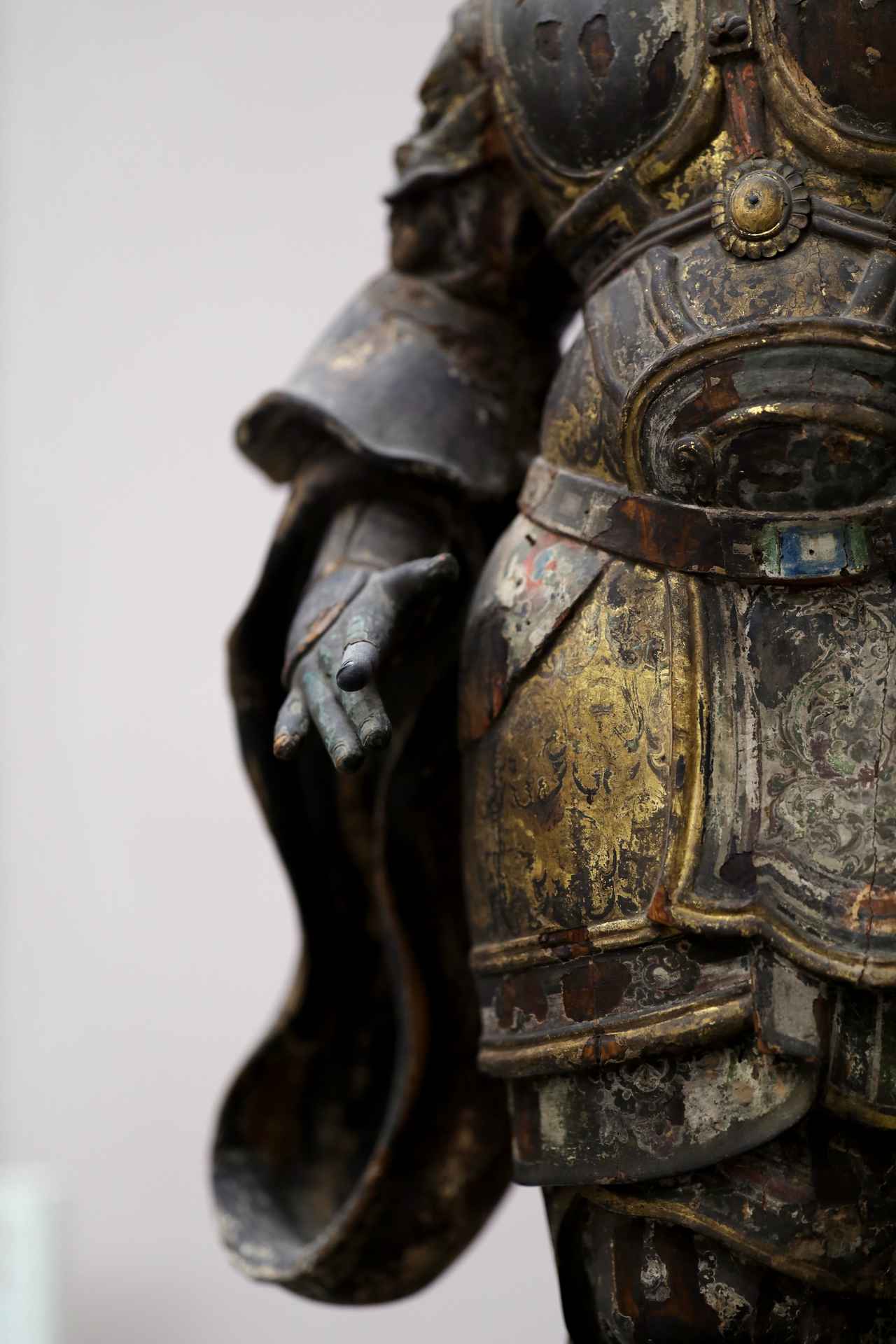 画像2: 四天王立像(持国天・部分)平安〜鎌倉時代・12〜13世紀 滋賀・MIHO MUSEUM (興福寺旧蔵) 重要文化財