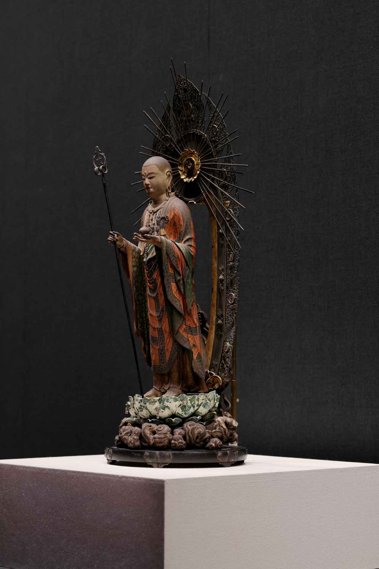 画像3: 快慶 木造地蔵菩薩立像 鎌倉時代・13世紀 藤田美術館 重要文化財