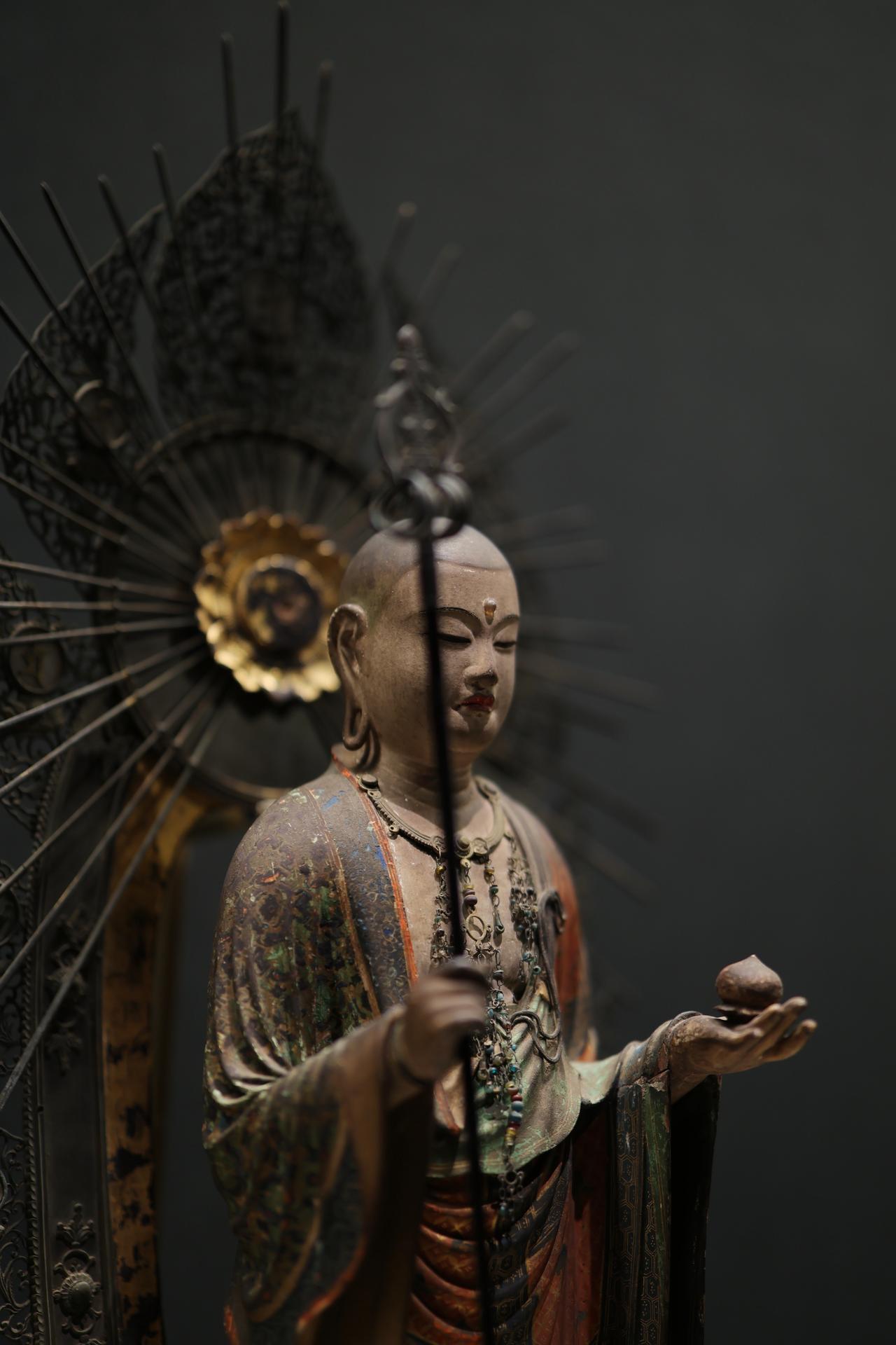 画像9: 快慶 木造地蔵菩薩立像 鎌倉時代・13世紀 藤田美術館(部分) 重要文化財