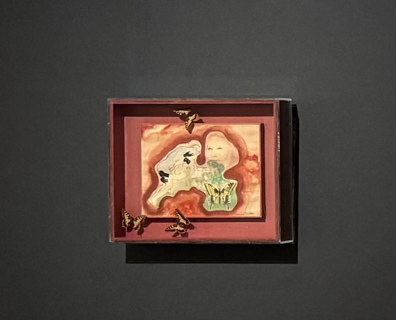 画像: フランシス・ピカビア《黄あげは》　1926年　大阪中之島美術館　「拡大するシュルレアリスム　視覚芸術から広告、ファッション、インテリアへ」大阪中之島美術館内覧会にて撮影　photo by © cinefil