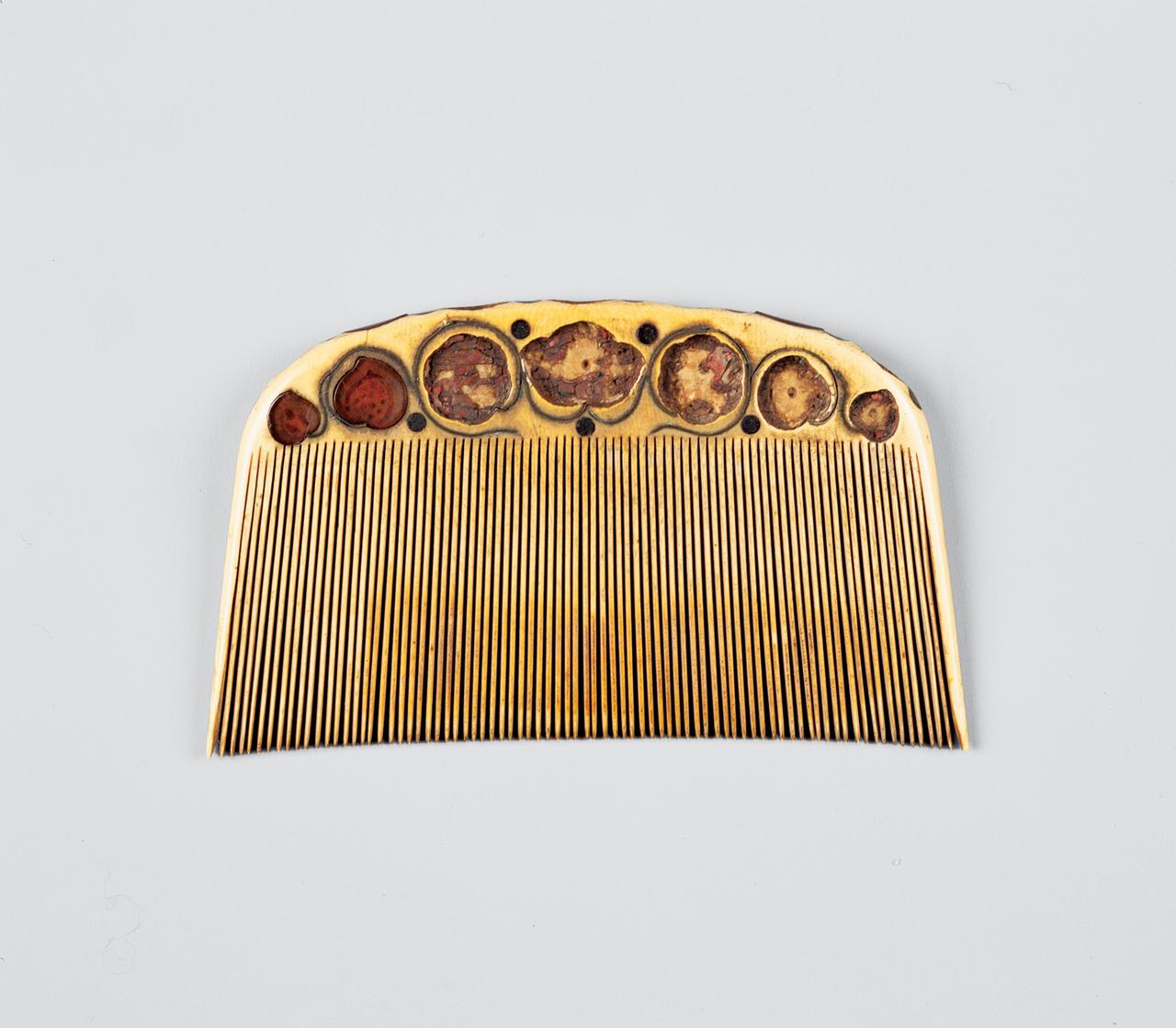 画像: 国宝《伝菅公遺品のうち玳瑁装牙櫛 》　大阪・道明寺天満宮蔵 ［5月12日～6月14日展示］