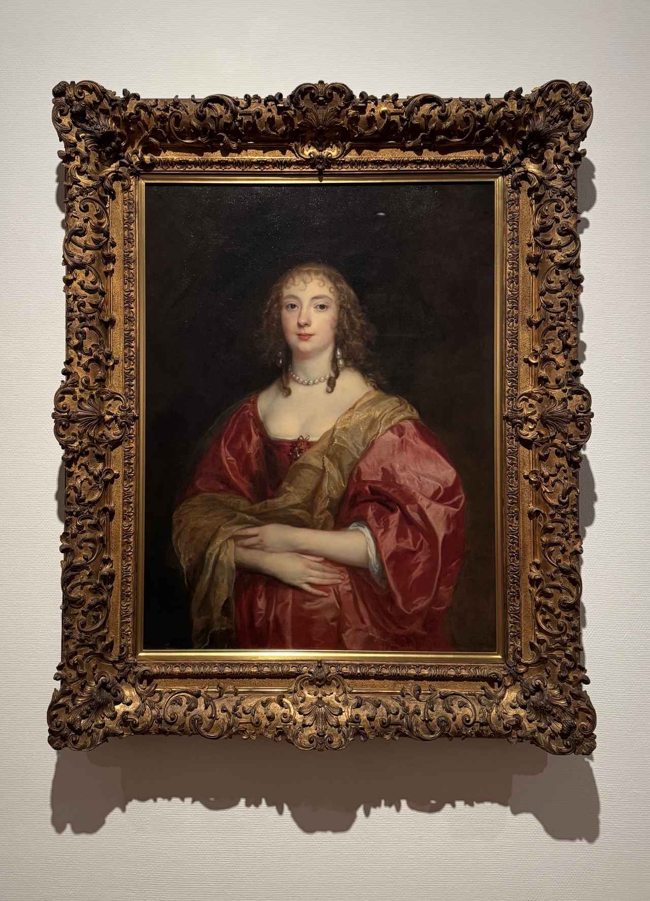 画像: アントニー・ヴァン・ダイク《ベッドフォード伯爵夫人 アン・カーの肖像》1639年 油彩・カンヴァス　東京富士美術館蔵 「西洋絵画400年の旅―珠玉の東京富士美術館コレクション」京都市京セラ美術館　内覧会にて撮影 photo by ©cinefil