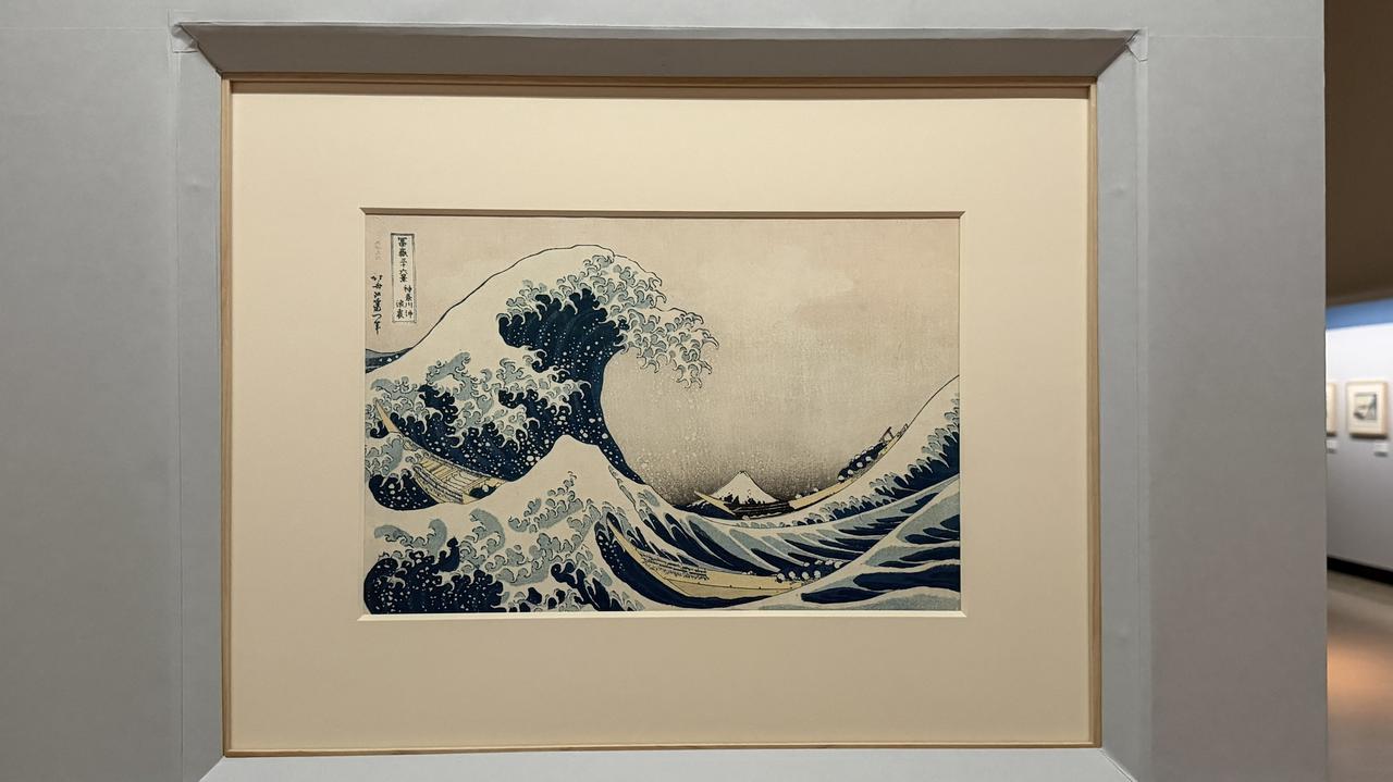 画像: 「神奈川沖浪裏」「北斎 冨嶽三十六景 井内コレクションより」国立西洋美術館内覧会にて撮影 photo by moichi saito