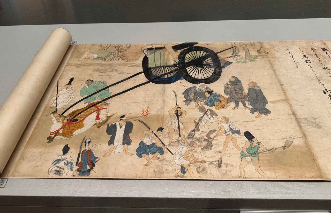 画像: 国宝《北野天神縁起絵巻（承久本）》 巻第5（部分）　京都・北野天満宮蔵【前期展示：巻替あり】　　　　　京都国立博物館　特別展「北野天神」内覧会にて撮影　photo by © cinrfil