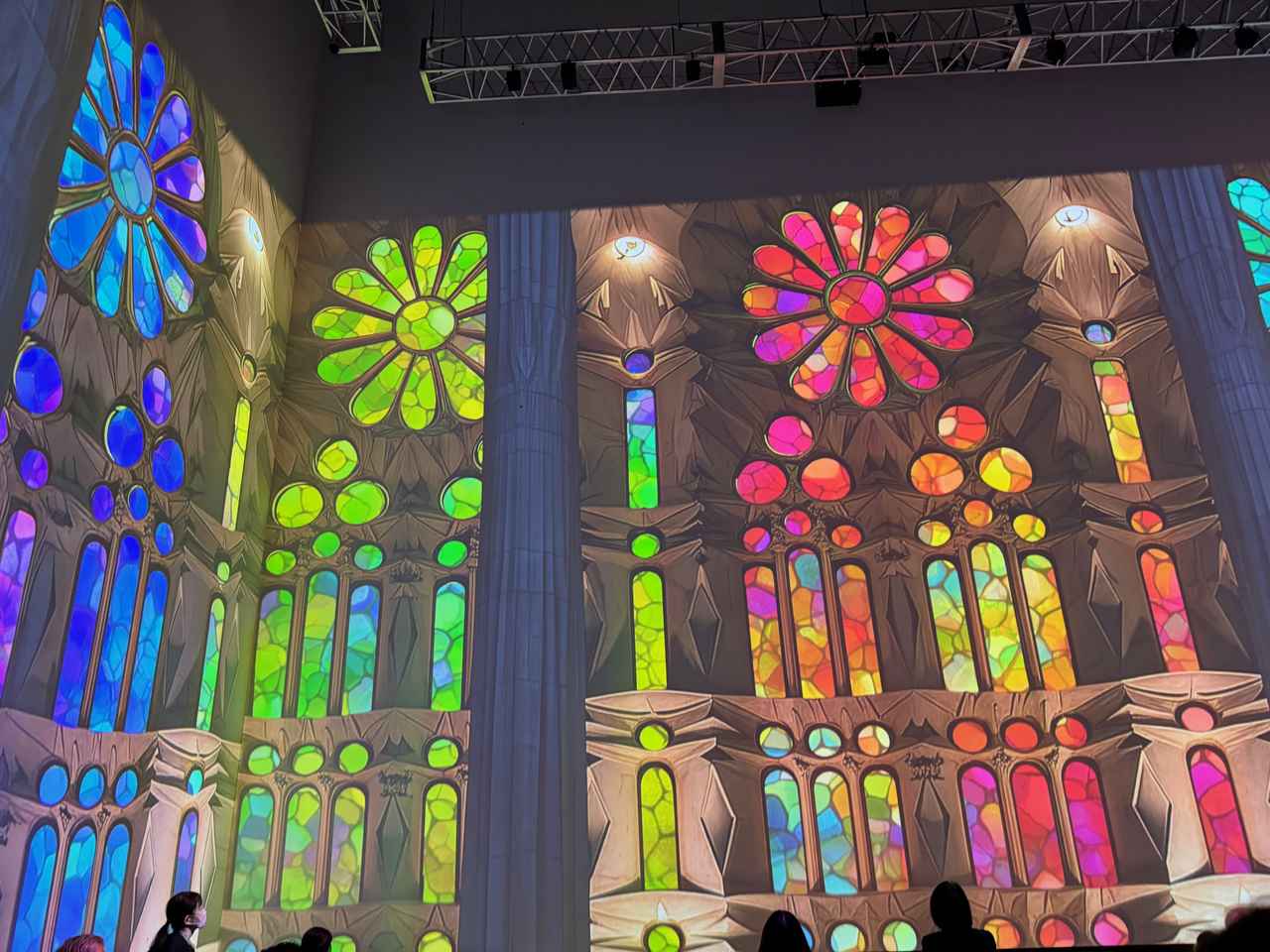 画像6: 大阪会場 展覧会風景　2026年4月16日「NAKED meets ガウディ展」内覧会にて撮影photo by © cinefil