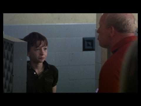画像: KES (1969) Trailer - The Criterion Collection youtu.be