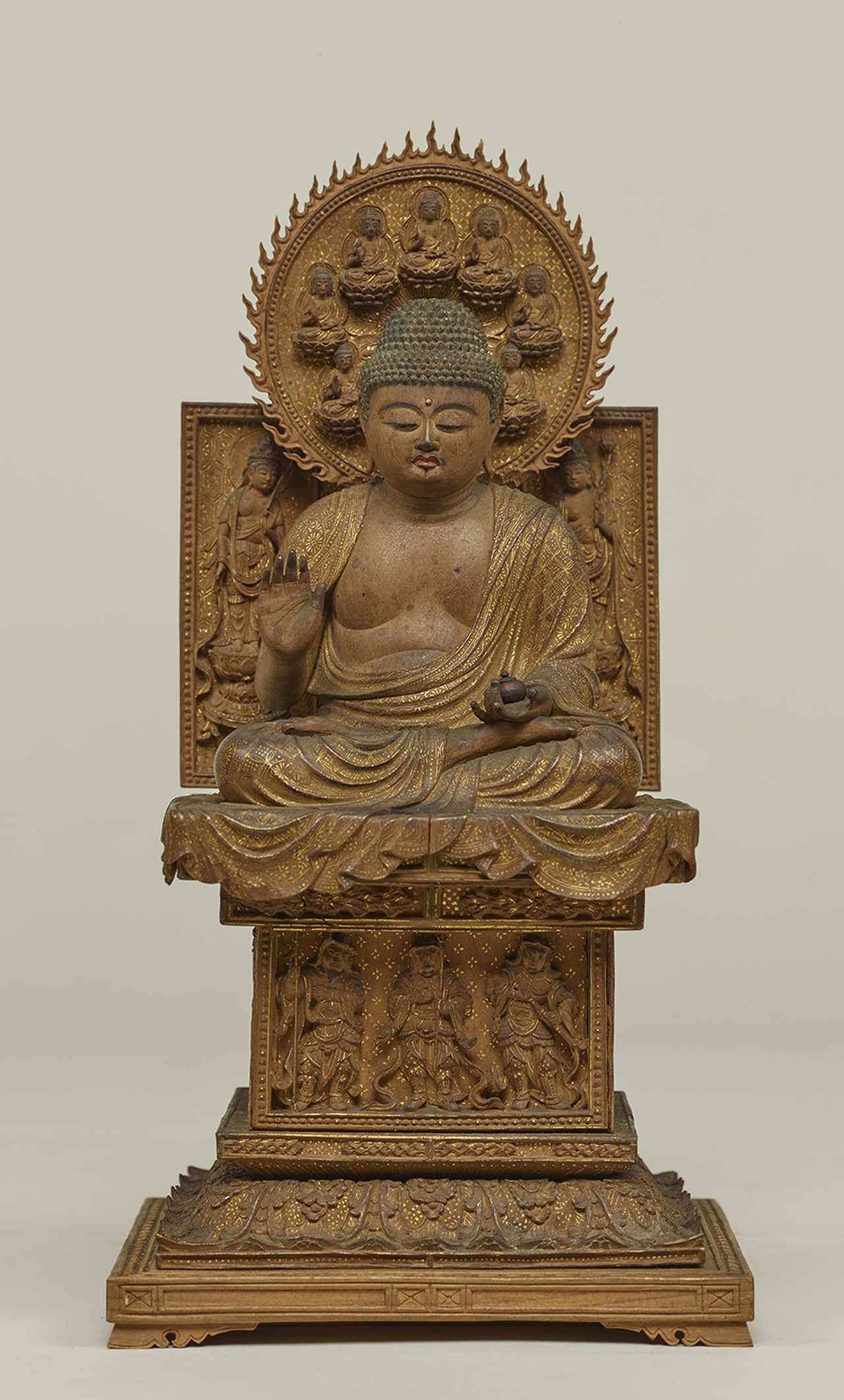 画像: 国宝 薬師如来坐像 円勢・長円作 平安時代 康和5年(1103) 京都・仁和寺蔵 通期展示
