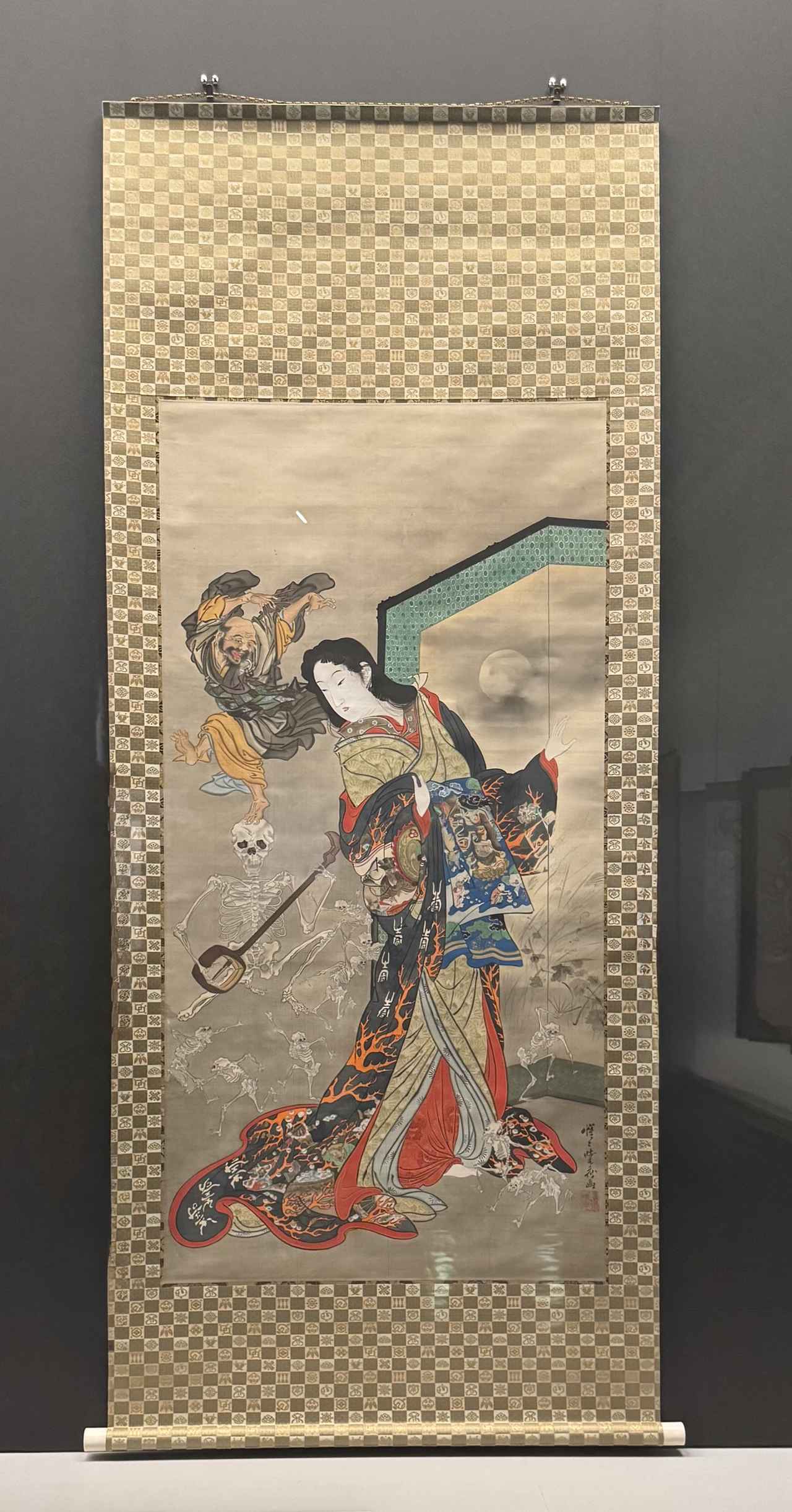 画像: 河鍋暁斎《地獄太夫と一休》 明治4～22年（1871-89）　絹本着彩 イスラエル・ゴールドマン・コレクション　神戸市立博物館　特別展「ゴールドマン コレクション　河鍋暁斎の世界」内覧会にて撮影　photo by © cinefil