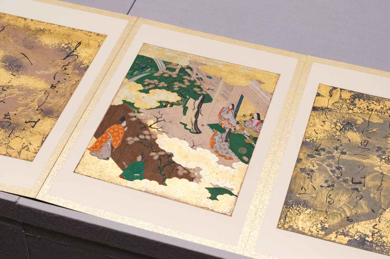 画像: 重要文化財　源氏物語画帖　若紫　土佐光吉・長次郎筆　安土桃山～江戸時代・17世紀 京都国立博物館蔵　（通期展示、帖替あり＜この場面は前期展示＞）［京都会場のみに出品］　　　　　　　　　特別展「源氏物語　王朝のかがやき」会場写真（京都）