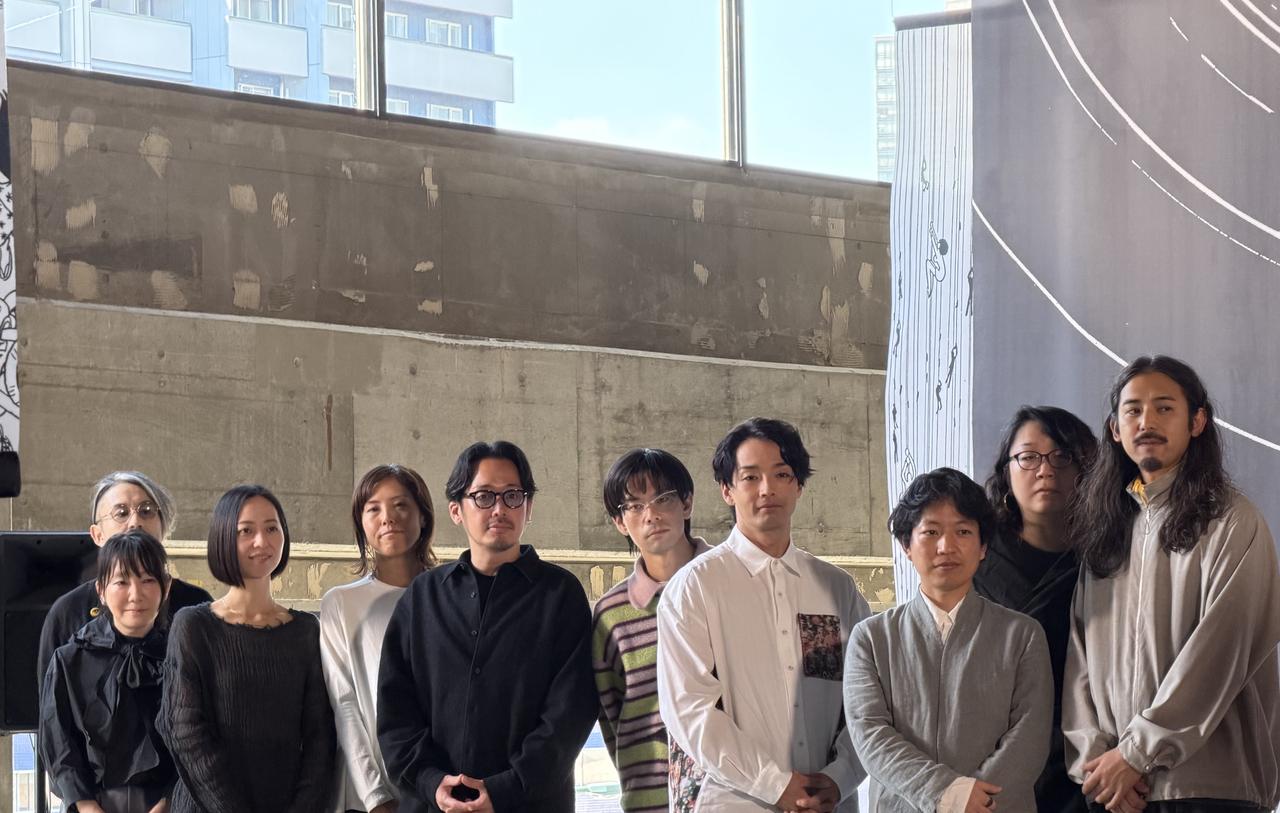 画像: 展示風景：記者発表会より、左から古谷留美（東京都生活文化局長）、evala、古後友梨（MEET YOUR ART共同代表）、津田道子、加藤信介（MEET YOUR ART代表／MEET YOUR ART FESTIVAL実行委員長）、山内祥太、森山未來（「MEET YOUR ART」 MC、MYAF2026アートエキシビション アーティスティック・ディレクター）、Ryu Ika、吉田山（MYAF2026アートエキシビション キュレーター）、渡邉賢太郎（MYAF2026アートエキシビション キュレーター） photo©︎moichisaito