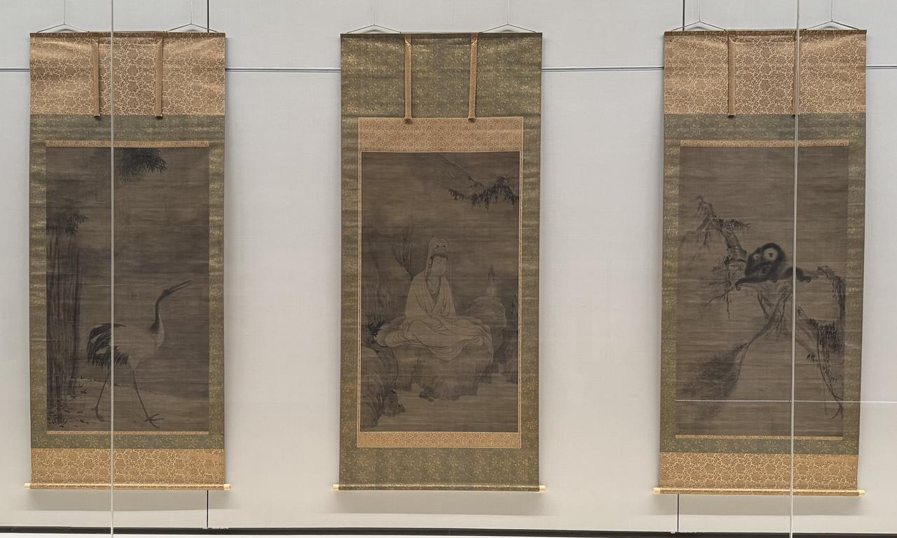 画像: 国宝「観音猿鶴図」牧谿筆 中国 南宋時代・13世紀 大徳寺蔵 【前期展示】 開創700年記念 特別展「大徳寺 本朝無双之禅苑」東京国立博物館 記者内覧会にて撮影 photo by © cinefil