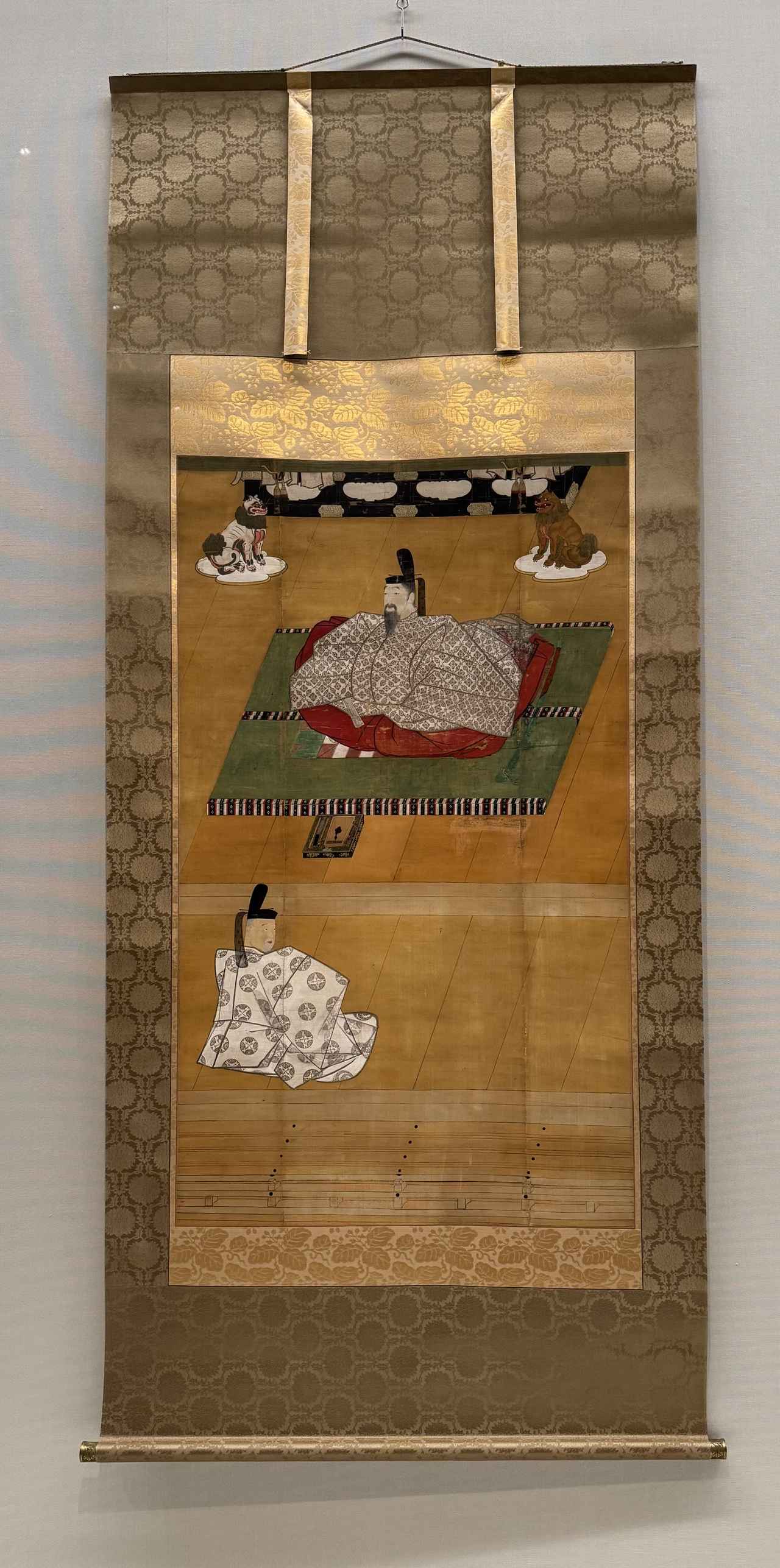 画像: 重要文化財「後醍醐天皇像」鎌倉~南北朝時代・14世紀 大徳寺蔵 【前期展示】 開創700年記念 特別展「大徳寺 本朝無双之禅苑」東京国立博物館 記者内覧会にて撮影 photo by © cinefil