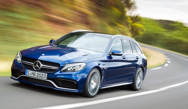 画像: V8ツインターボを搭載したメルセデス・ベンツ AMG C 63 openers.jp