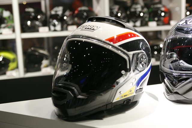 画像5: ヘルメットはより軽く、そして変身する
