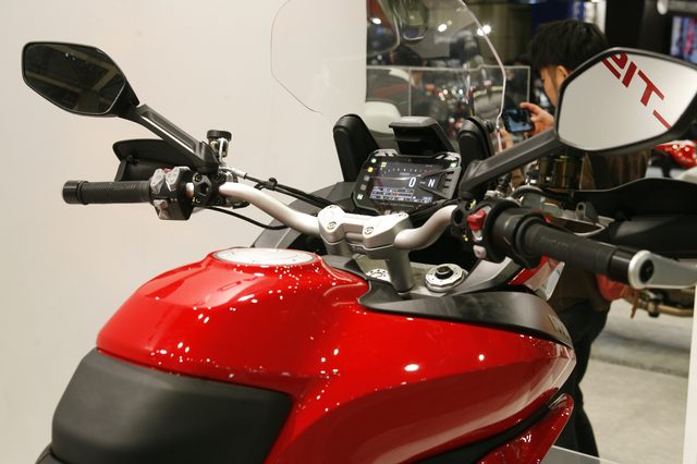 画像2: 【メーカーブースより】スポーツアドベンチャー斬り・その②「Ducati Japan」