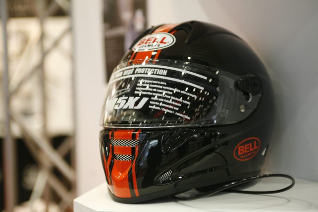 画像2: ヘルメットはより軽く、そして変身する