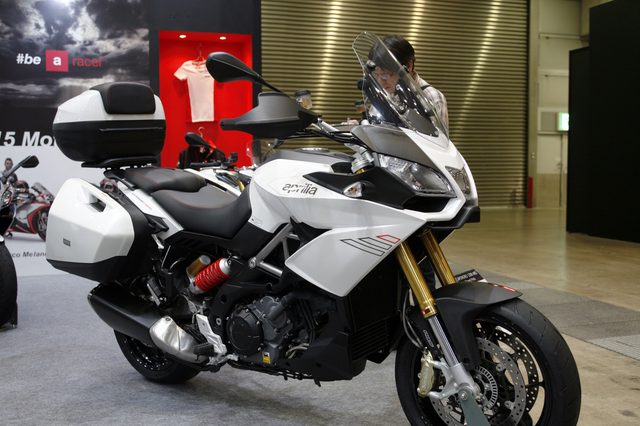 画像1: 世界スーパーバイク選手権マシンのルックスを纏う